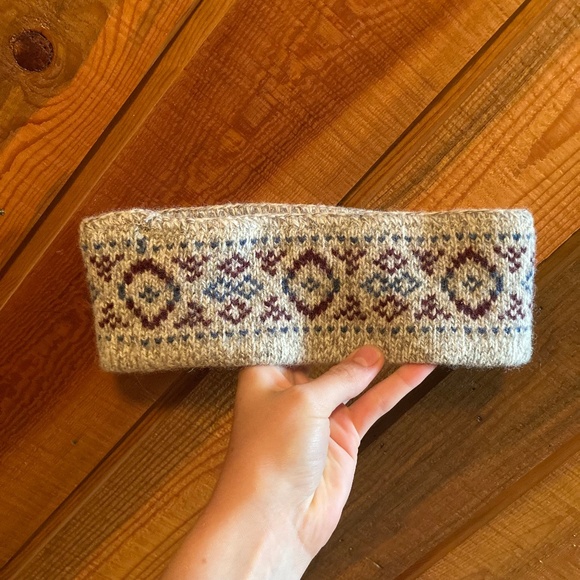 Beautiful Wool knit Fall/Winter Headband - Picture 1 of 4